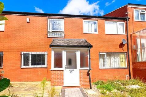 Spacious four-bedroom student property in LS6, available from 1st September 2026. Ideally located near the University of Leeds and close to the city centre, with excellent access to local amenities an