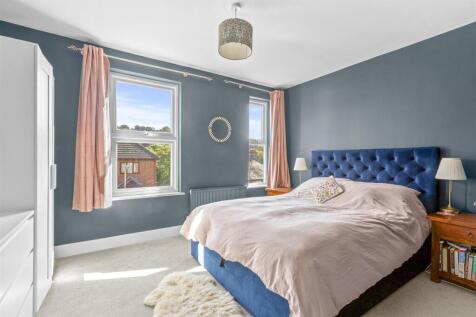 66 Totteridge Avenue, HP13 6XJ-2.jpg