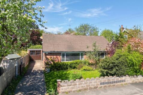 10 High Street, Packington