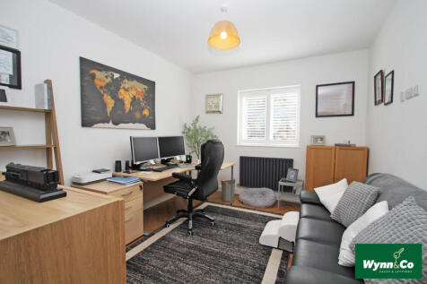 Bedroom Four / Office 