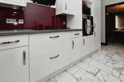 Fitted Kitchen
