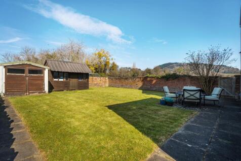 Two bedroom cottage - garden