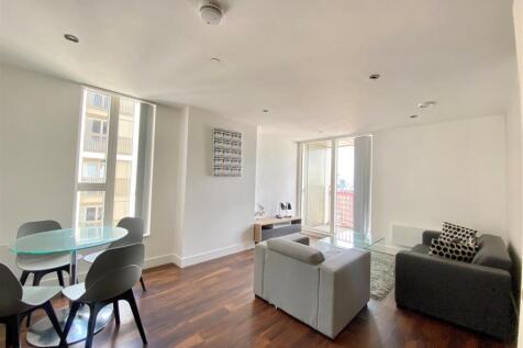 This unique two-bedroom, two-bathroom apartment is located in an exciting modern development right in the heart of Manchester city centre. Located on the 14th floor, you're positioned in a highly soug