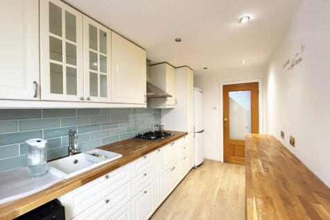 3 Bedroom Terraced in HA1 4JW