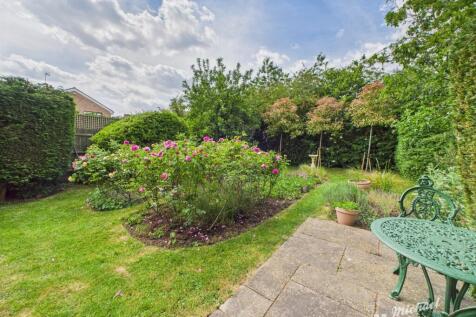 CAM02773G0-PR0304-STILL004