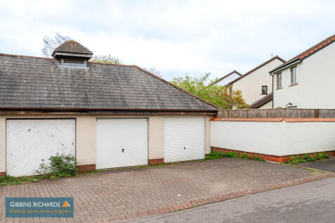 Garage & Parking
