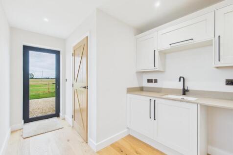 Thorpes Barn Photos (8).jpg