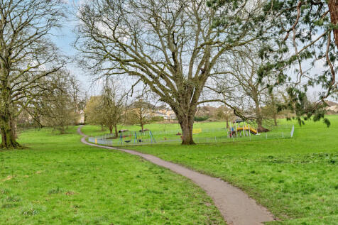Park Nearby