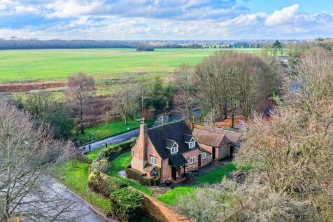 White-Hart-Cottage-Drone-8.jpg colour.jpg