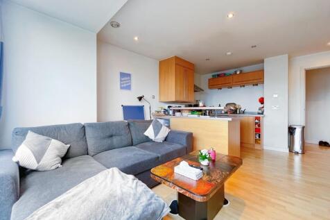 Want to be in the heart of the city centre? You couldn't get more central than the popular K2 development! This 11th floor furnished property is well presented and is larger than average. The spacious