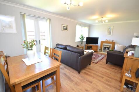 Lounge / Dining Room
