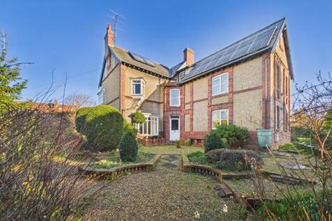 7 Bedroom Detached House- For Sale