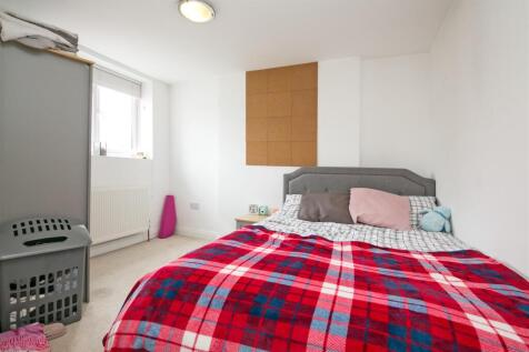 48a Churston Drive SM4 bedroom 4.jpg