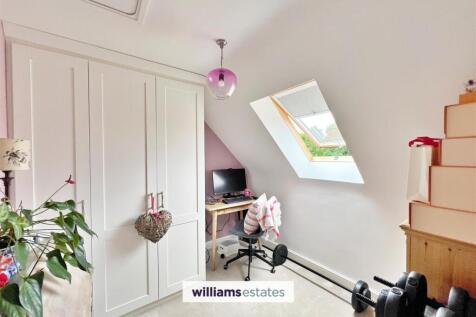 Dressing Room / Office