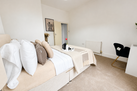Master bedroom image 1.png