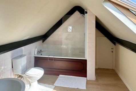 Apartment 3 - Bathroom