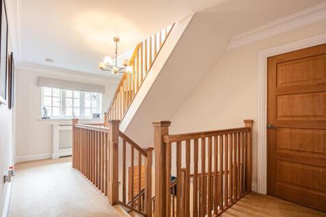 7 bed, 4 bath Detached in Sheffield - Photo 27