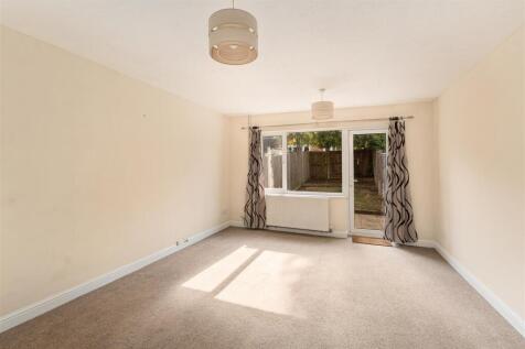 17 Frensham Close, Banbury-7.jpg