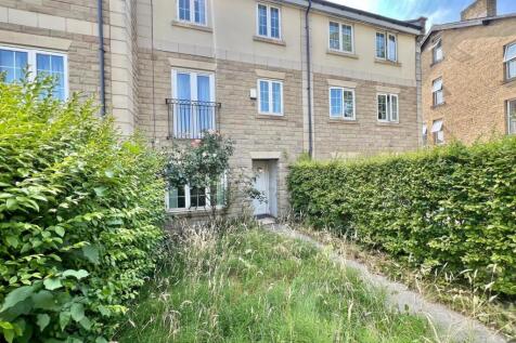 Bramleys Estate Agents - Wheathouse Road - Birkby