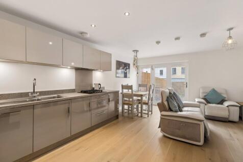 Living/Kitchen