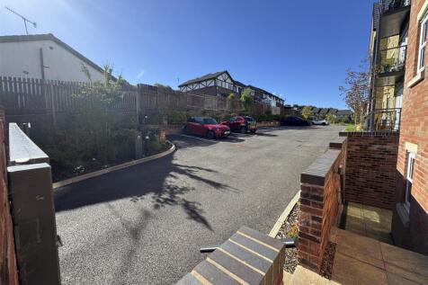 PRIVATE CAR PARK & GARAGES