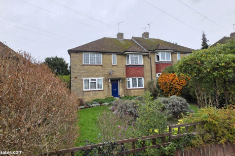 2 bed maisonette for sale Grove Road, Cockfosters
