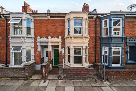 4 Bedroom Terraced in PO4 0HG