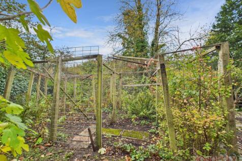 Front Right Garden