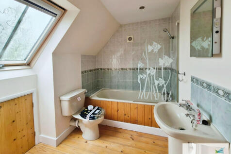 b929f83c-10000120...