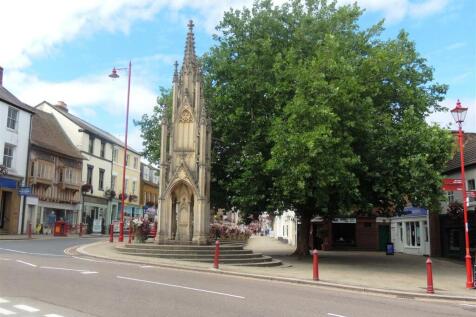 daventry monument near office.JPG