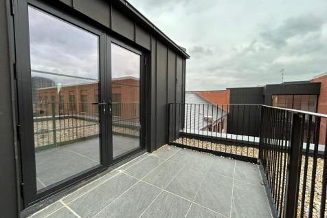 WhatsApp Image 20...