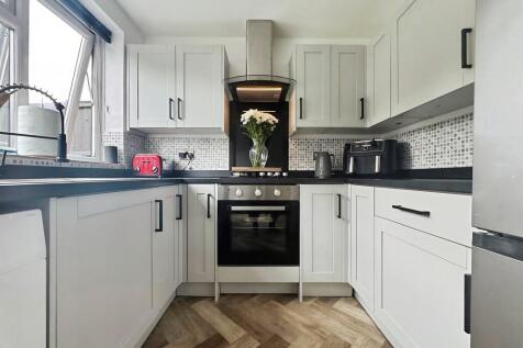 f2598e7d-WhatsApp...