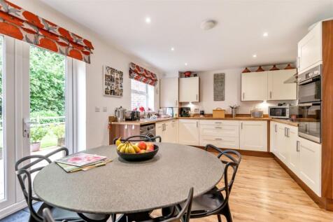 Kitchen / Breakfast Room