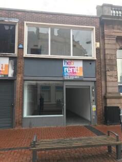 Retail Property (high street) to rent in worksop