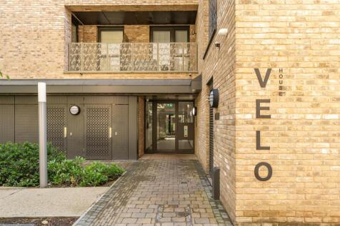 Track Street, E17