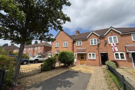 ** Zero Deposit Guarantee Available **
This three-bedroom mid-terraced house offers a separate lounge, kitchen diner, family bathroom, and downstairs WC.