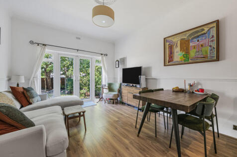 Reception/Kitchen