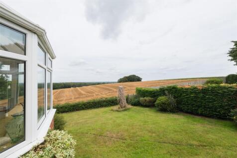 9 Orchard Dene-039.jpg