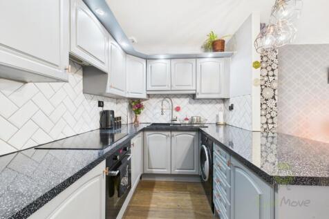 CAM05477G0-PR0015-STILL004