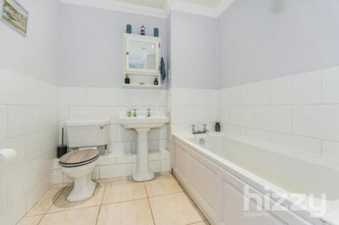 WhatsApp Image 2025-04-29 at 21.25.23_09f81791.jpg