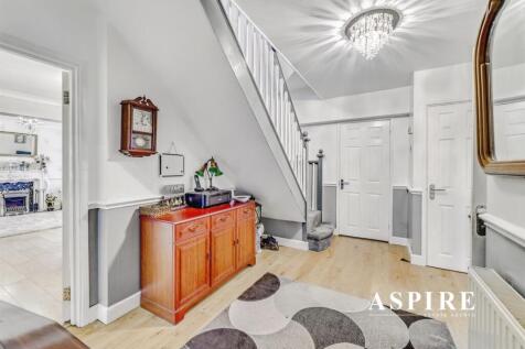 Aspire Estate Agents15.jpg