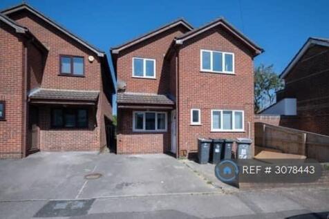 6 Bedroom Detached in BH9 1BG
