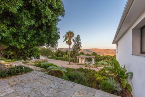 Property Image 101