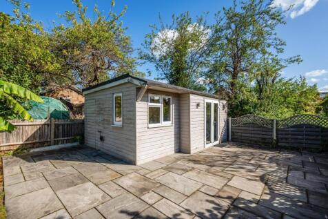 WALSINGHAM GARDENS (18).jpg