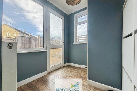 7955a3ac--4239-8F...