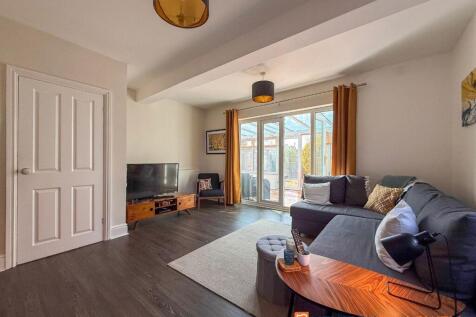 Lounge 1