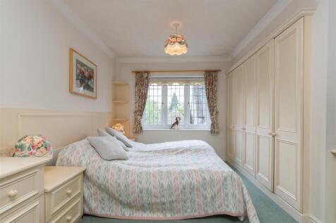 Master Bedroom 2.jpg