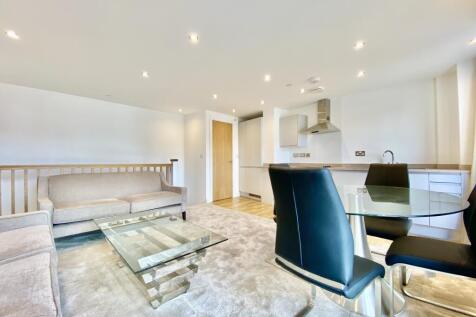 TWO-BED TWO STOREY DUPLEX APARTMENT** HIGH SPEC FINISH** FURNISHED** GREAT LOCATION ONLY 14 MINUTES WALK FROM THE TRAIN STATION** VIEWS TOWARDS LEEDS CITY CENTRE**