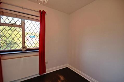 44 Bowness Crescent - Bedroom 4-window