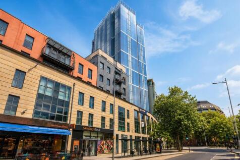 Gough Quarters are delighted to offer this spacious and well-presented one-bedroom apartment in the heart of Bristol city centre. This stylish mid-floor apartment offers an excellent city living oppor